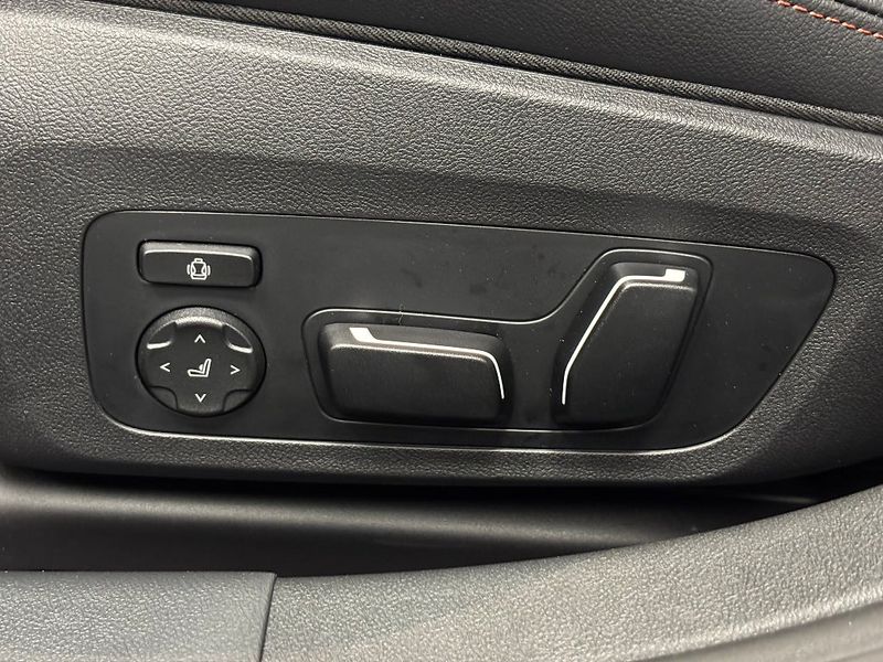 BMW i4 bild 23