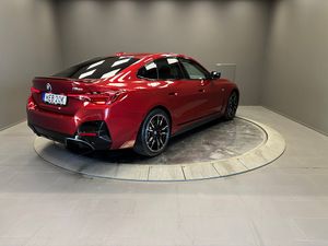 BMW i4 bild 5