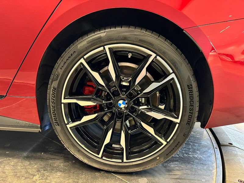BMW i4 bild 13