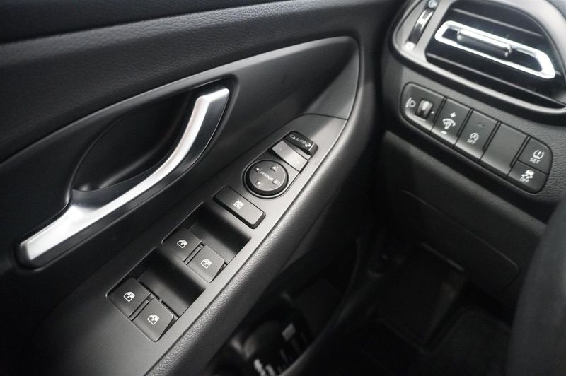 Hyundai i30 bild 14