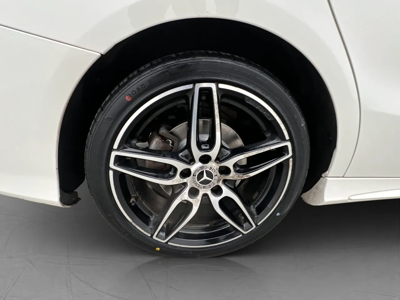 Vehicle image 30