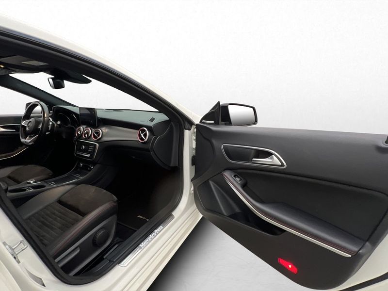 Mercedes CLA250 bild 34