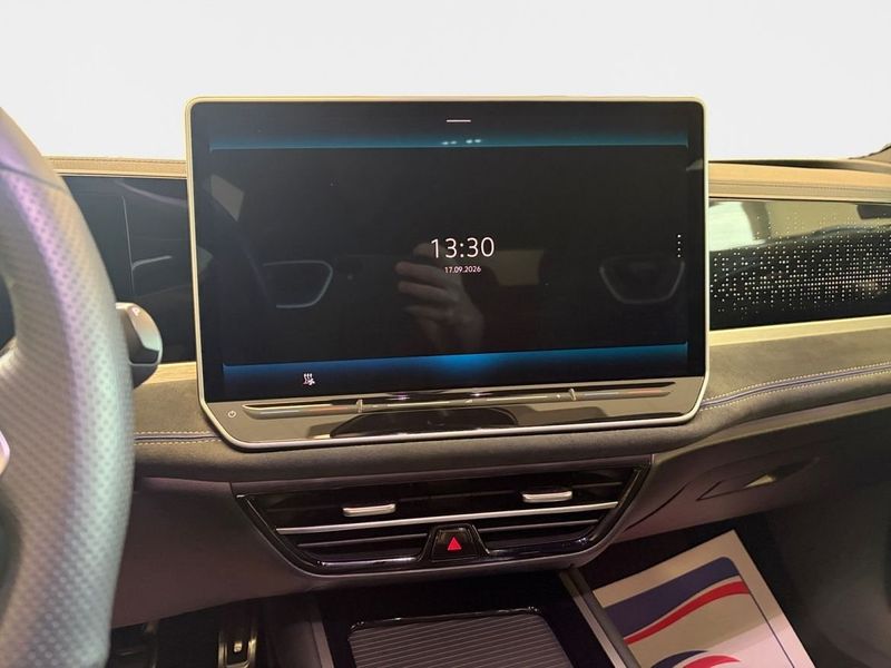 Volkswagen Passat bild 12