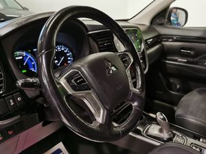 Mitsubishi Outlander bild 7