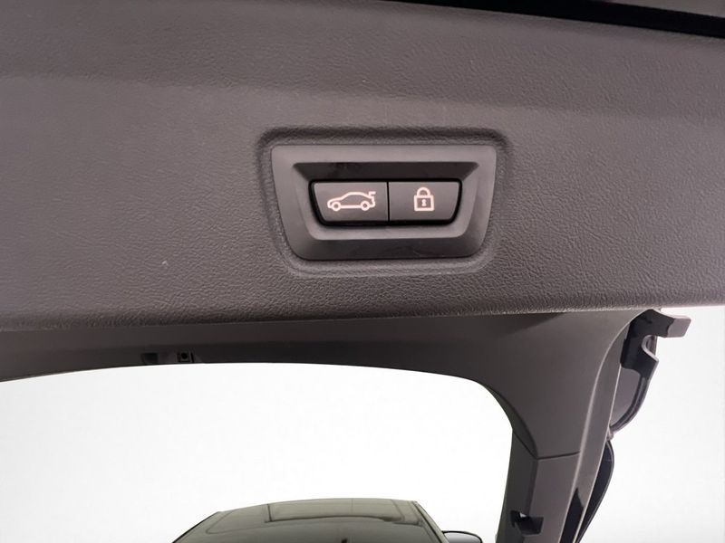 BMW i4 bild 37