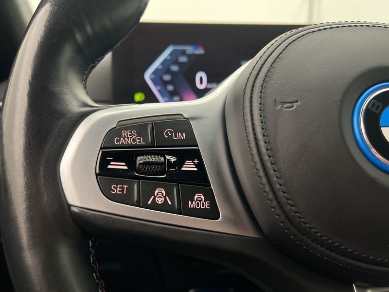 BMW i4 bild 21