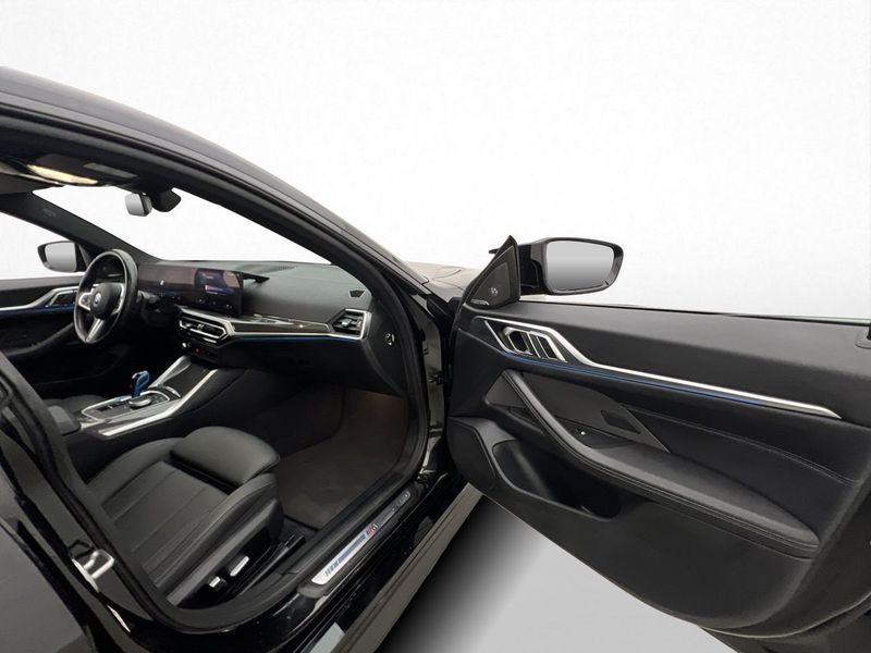 BMW i4 bild 34