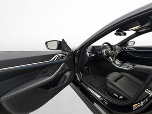 BMW i4 bild 12