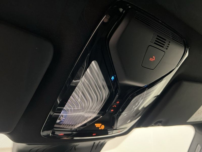 BMW i4 bild 32