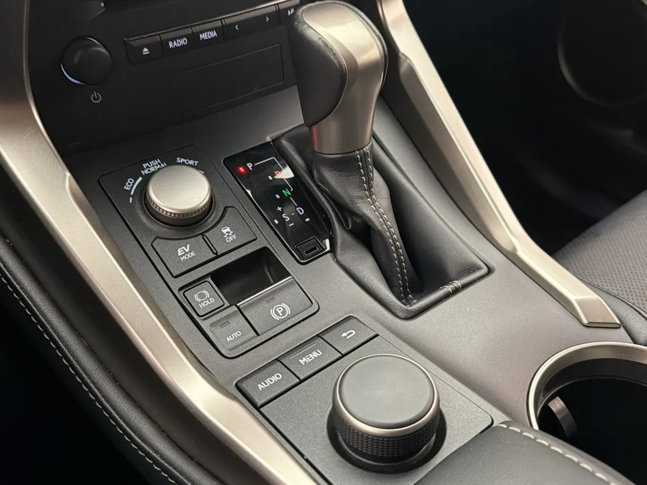 Vehicle image 21