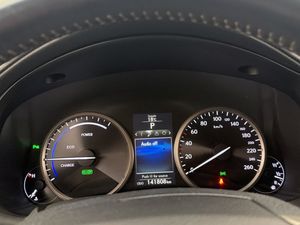 Lexus NX bild 15