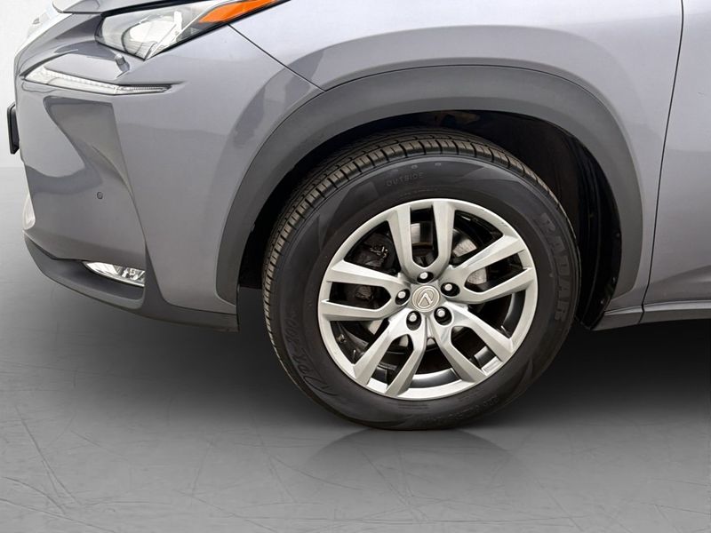 Lexus NX bild 27