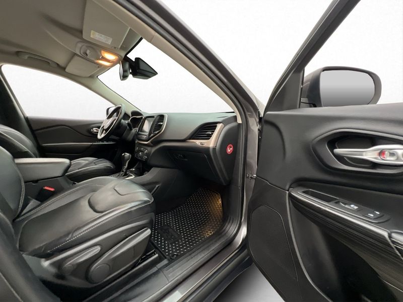 Jeep Cherokee bild 29