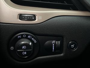Jeep Cherokee bild 17