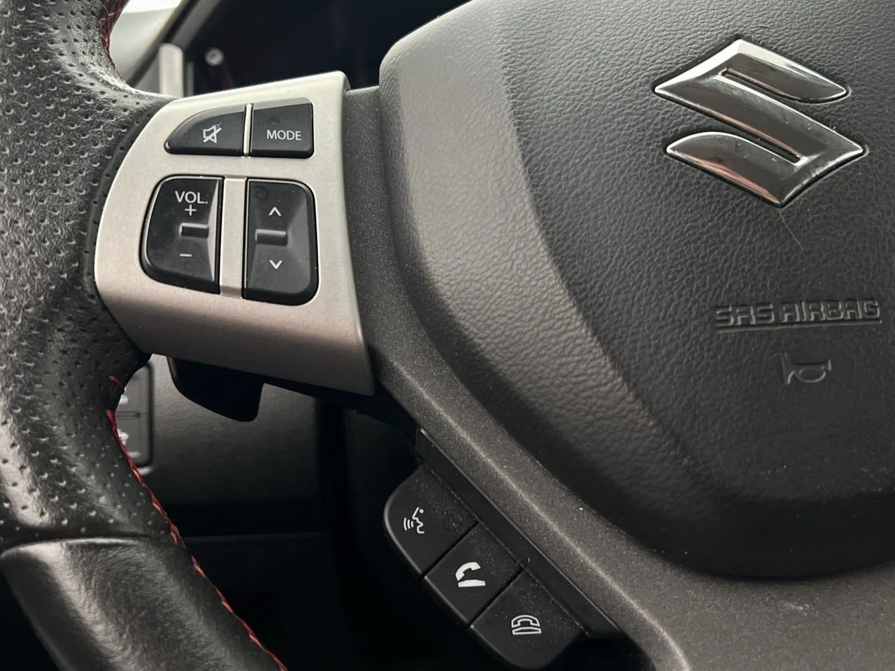 Vehicle image 16