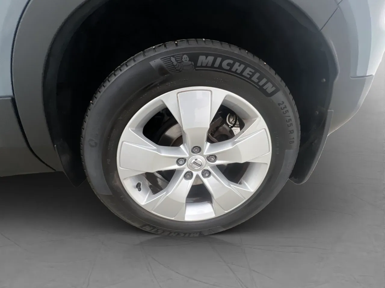 Vehicle image 36