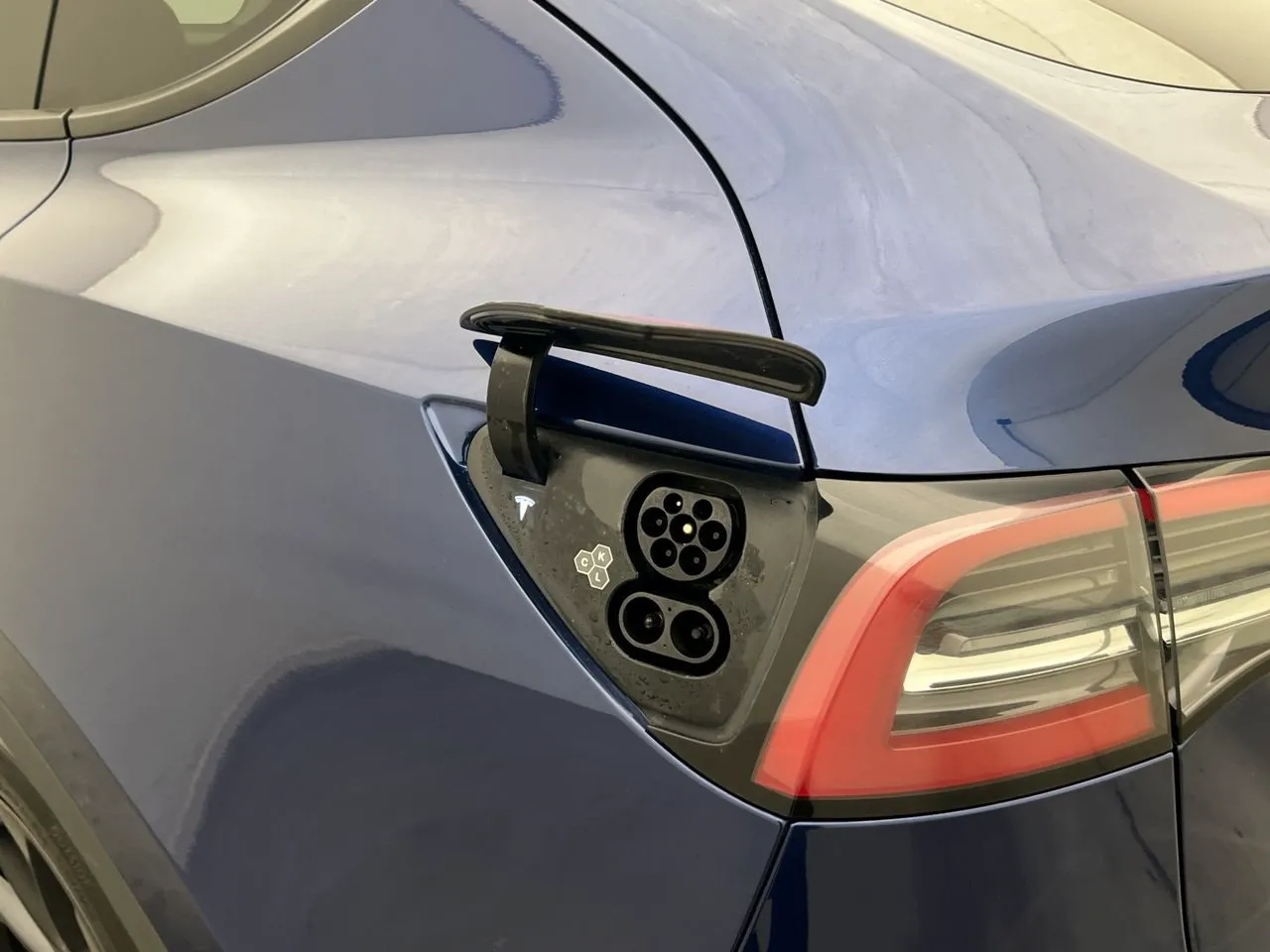 Vehicle image 30