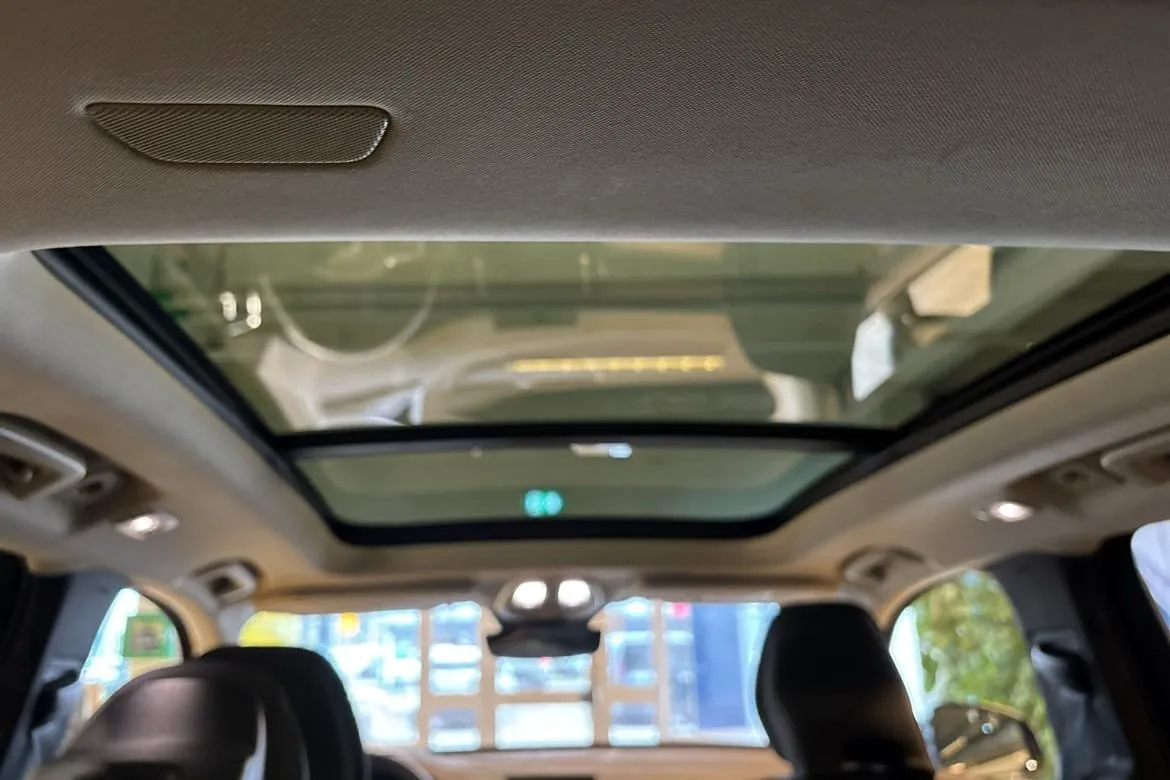 Vehicle image 31