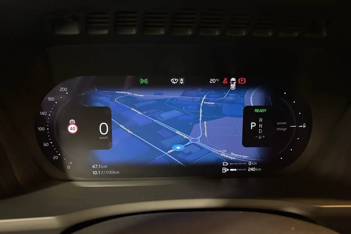 Vehicle image 15