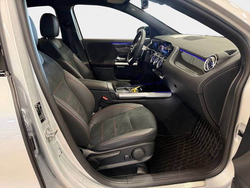 Mercedes GLA250 bild 15