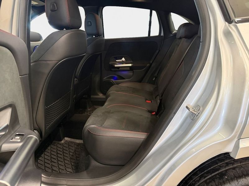 Mercedes GLA250 bild 13