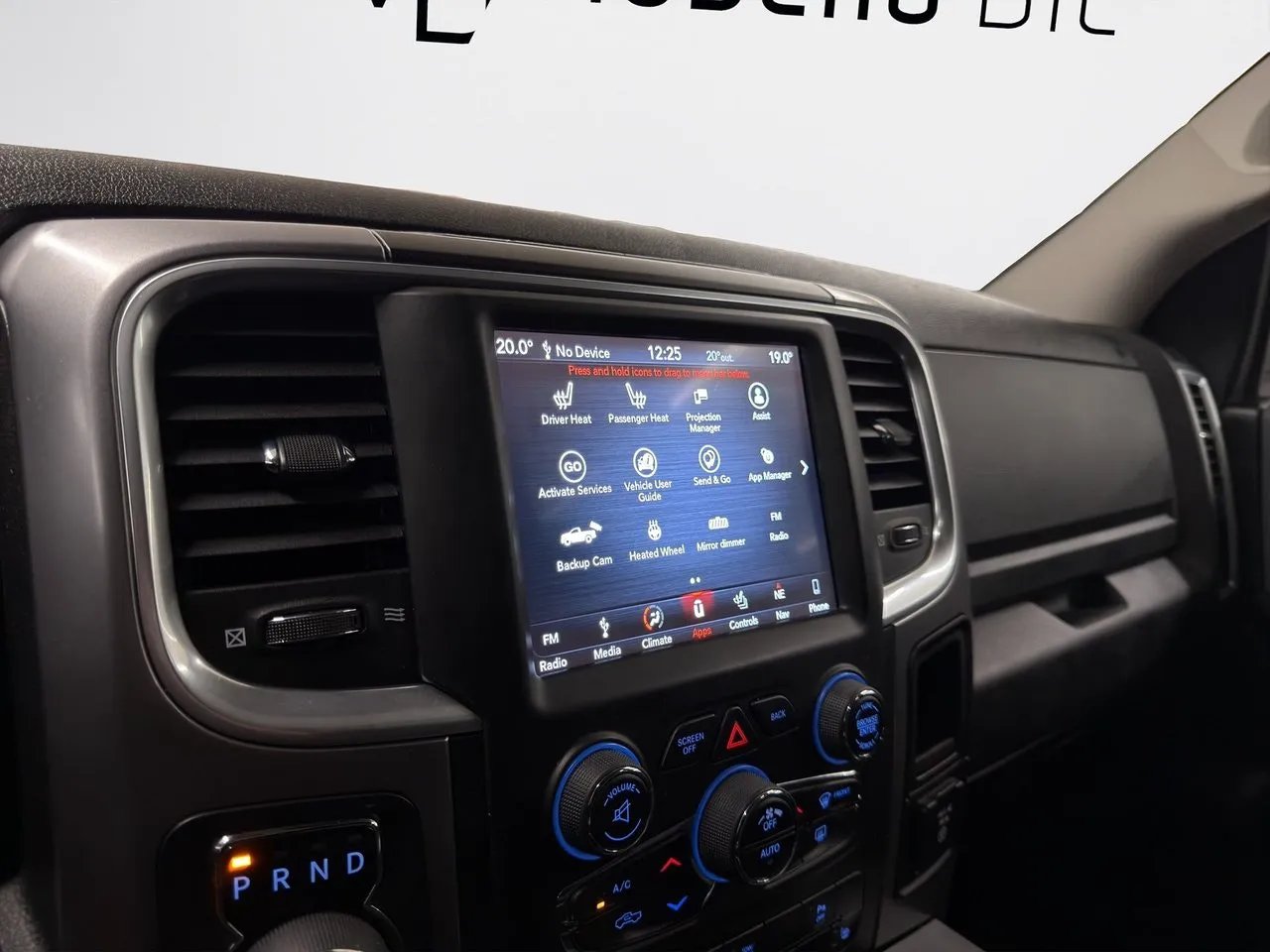 Vehicle image 16