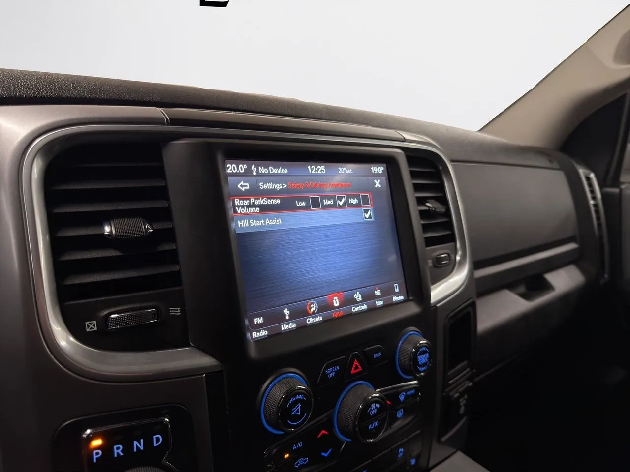 Vehicle image 18