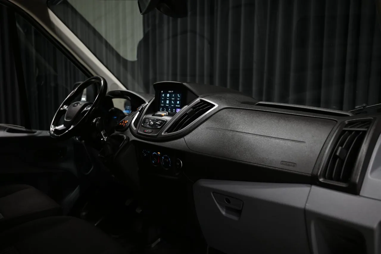 Vehicle image 36
