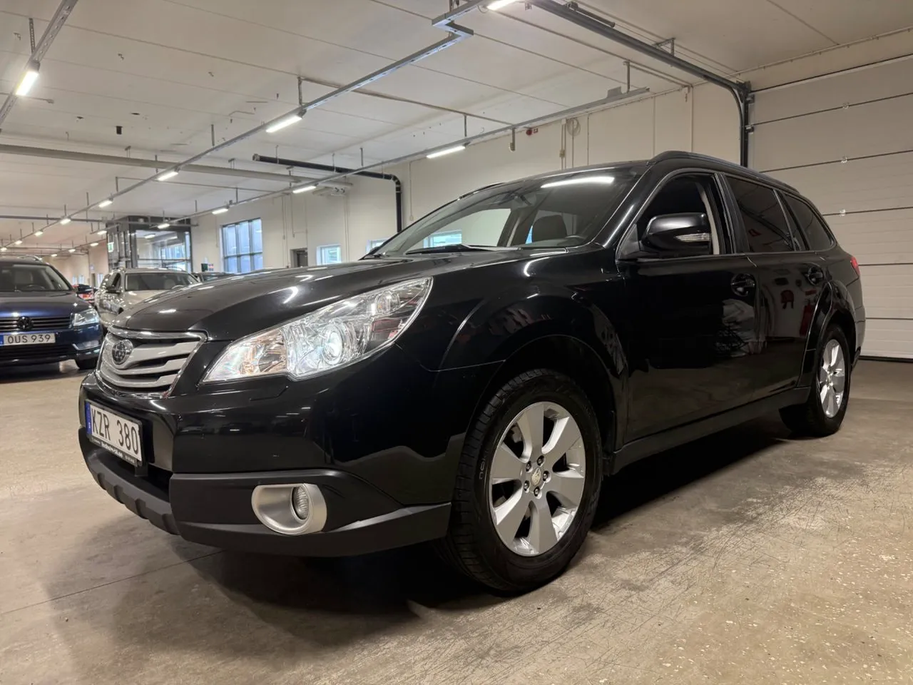 Vehicle image 6