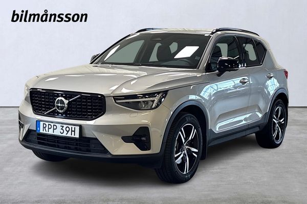 Volvo XC40 B3 FWD Bensin Plus Dark - 2025