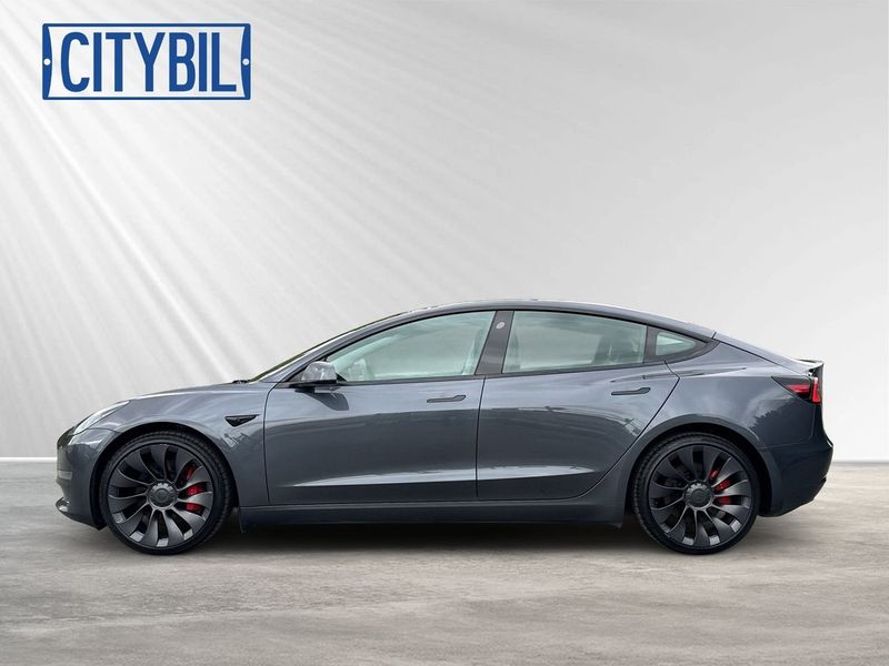 Tesla Model 3 bild 2