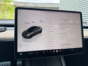 Tesla Model 3 bild 22