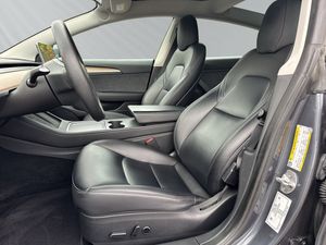 Tesla Model 3 bild 11