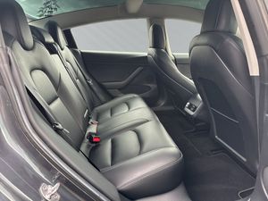 Tesla Model 3 bild 17