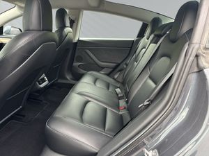 Tesla Model 3 bild 16