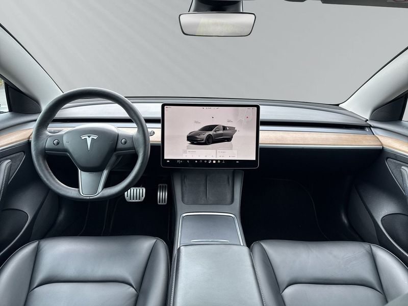 Tesla Model 3 bild 13