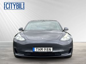 Tesla Model 3 bild 8
