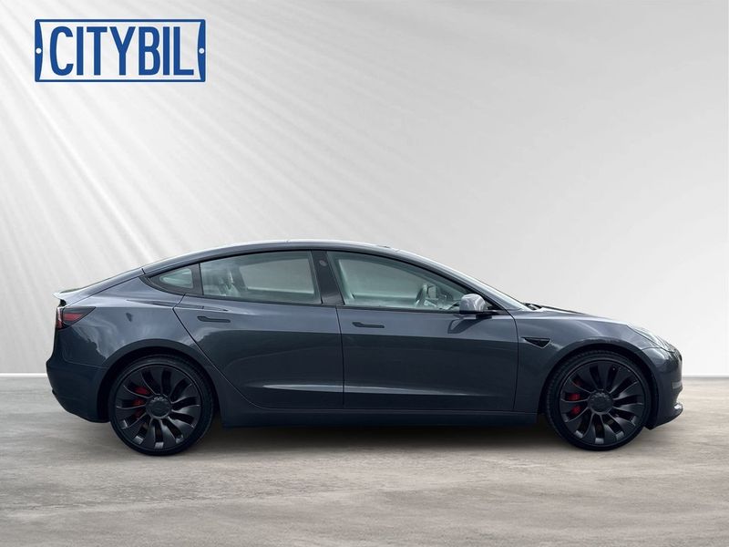 Tesla Model 3 bild 6