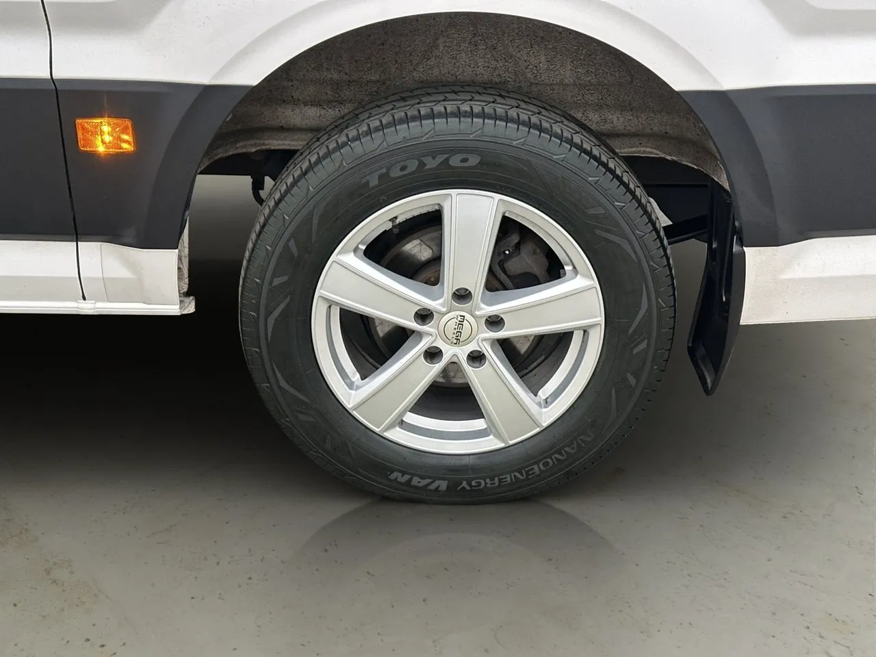 Vehicle image 31