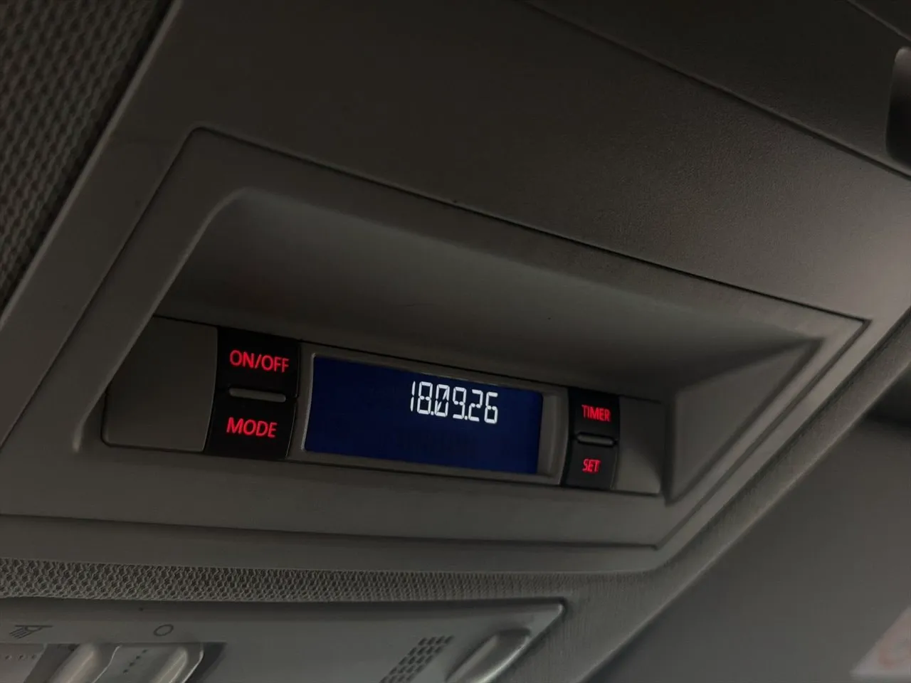 Vehicle image 25