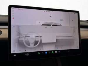 Tesla Model Y bild 22