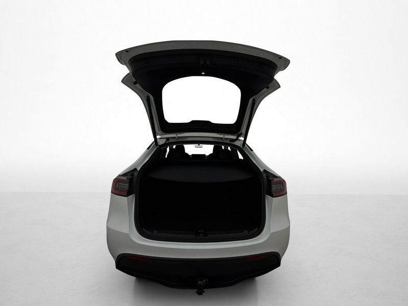 Tesla Model Y bild 12