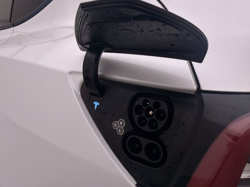 Tesla Model Y bild 10