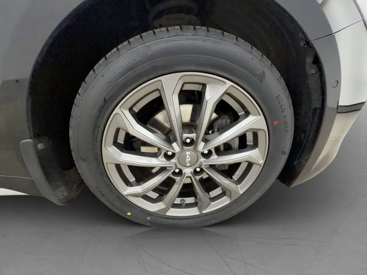 Vehicle image 36