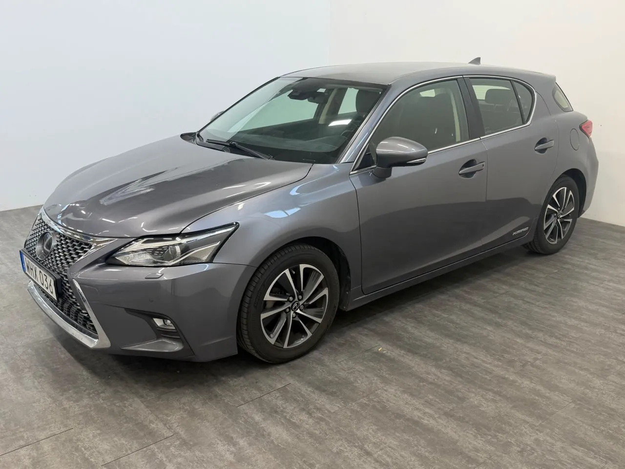 Vehicle image 2