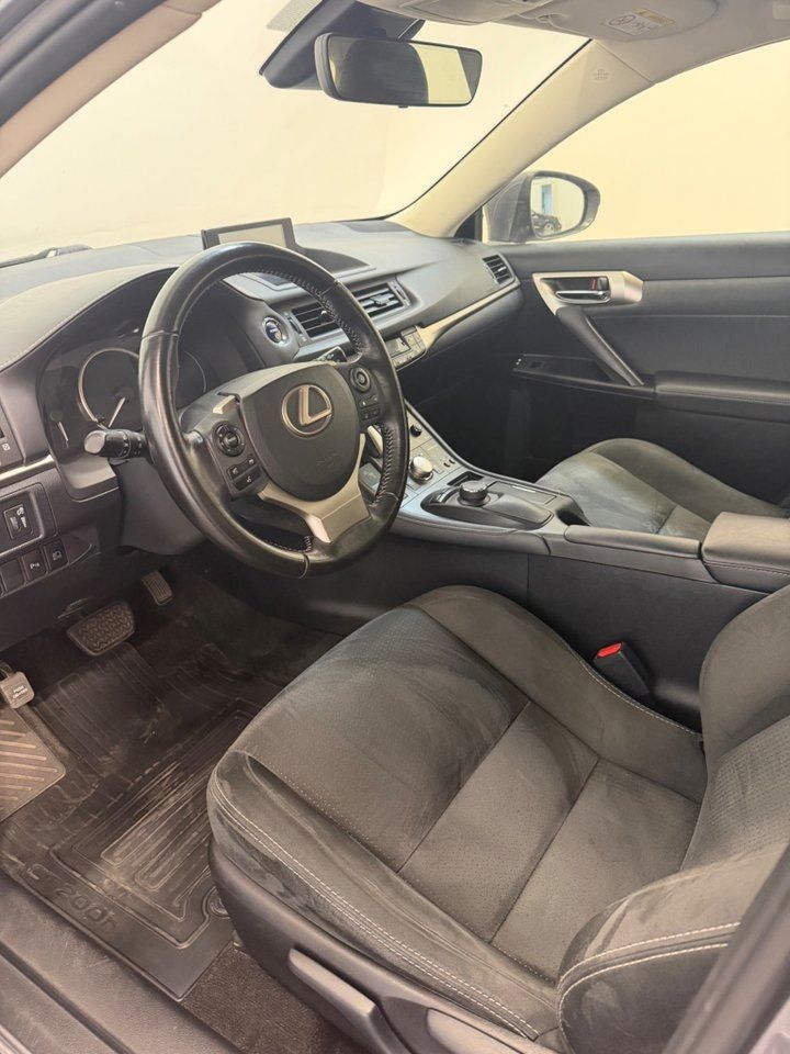 Lexus CT bild 7