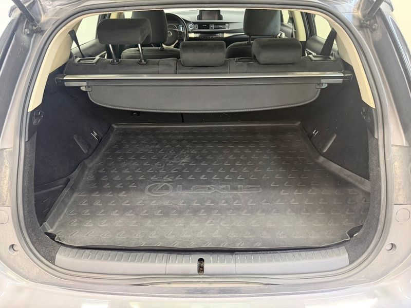 Lexus CT bild 13