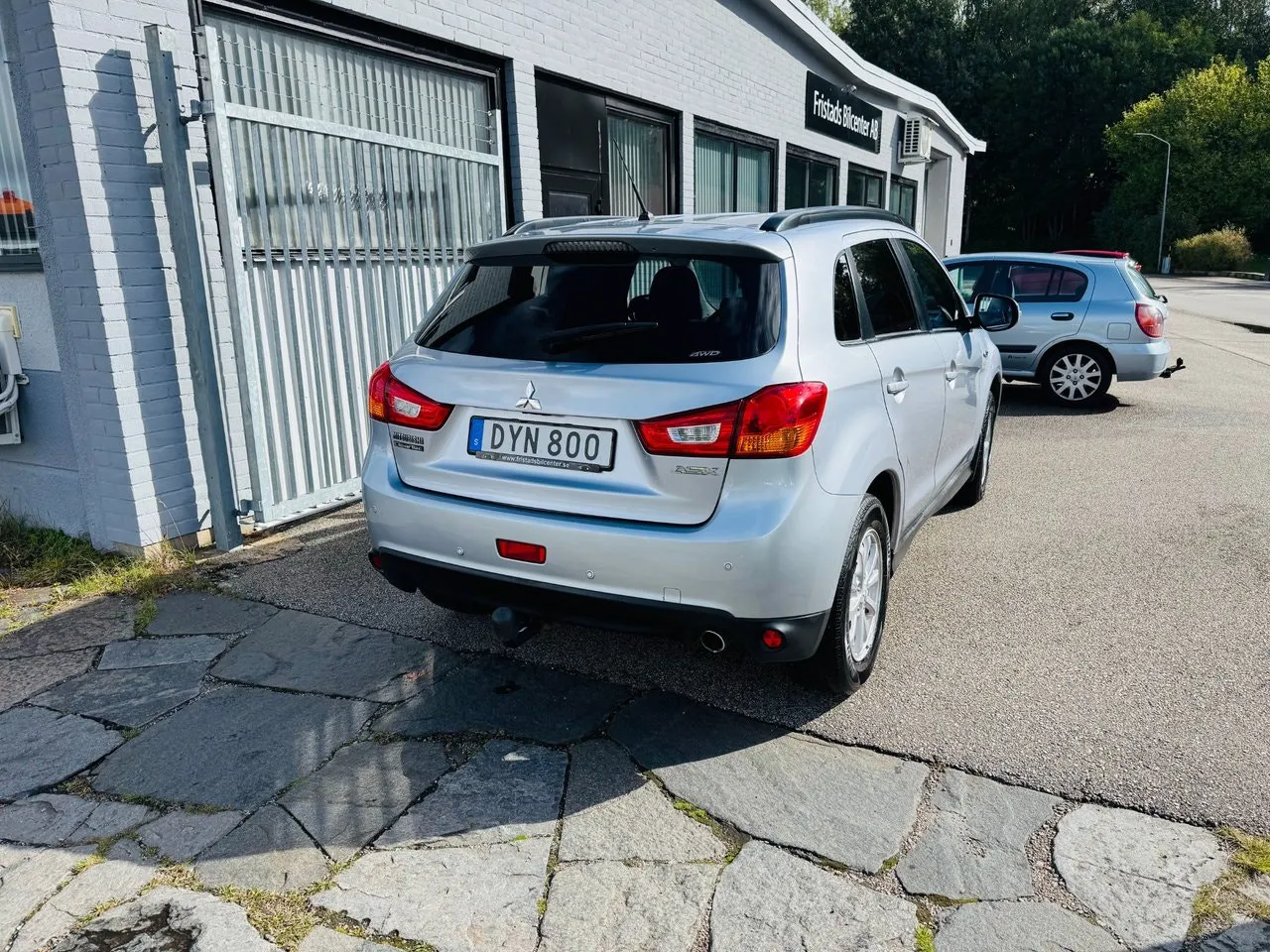 Vehicle image 2