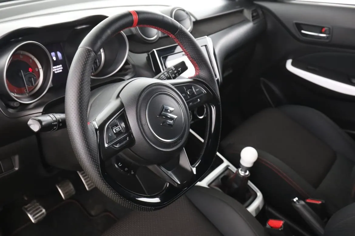 Vehicle image 11