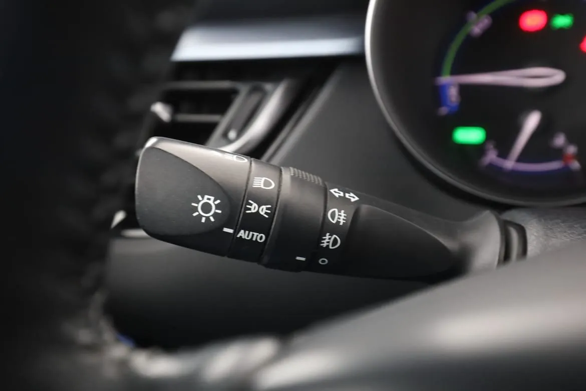 Vehicle image 30